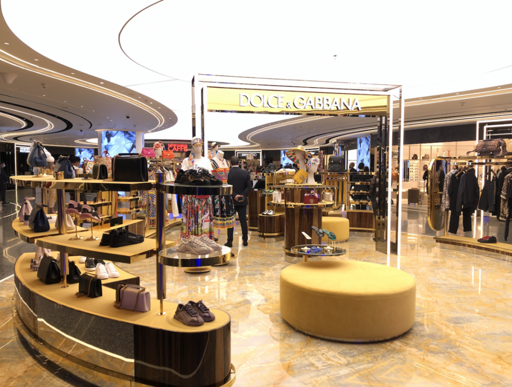20partners Viale-di-Lusso-DG-1024x774 Think luxury has no future at airports? You are wrong. Uncategorized  travel retail luxury  